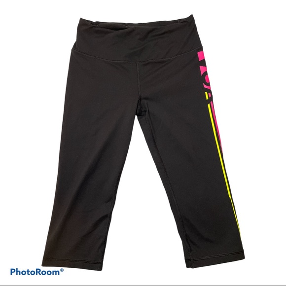 Victoria's Secret VSX Sport Knockout Crop Legging - Picture 2 of 8